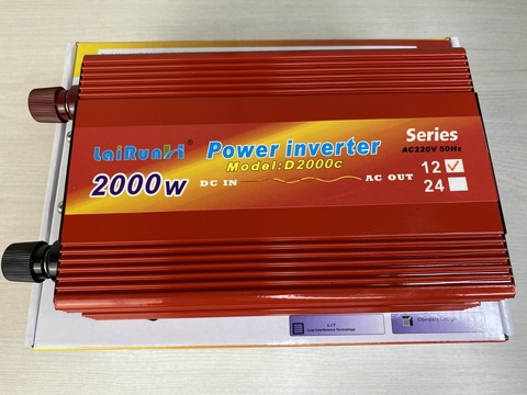 Инвертор 12-220V 2000W