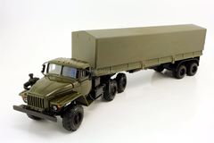 Ural-44202 tractor truck and semitrailer ODAZ-9370 with tarpaulin Elecon 1:43