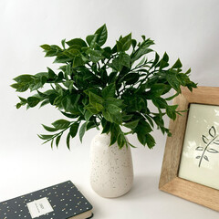 Искусственная зелень декоративная, букет 5 веток, 36 см, цвет Темно-зеленый, набор 1 букет