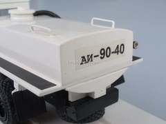 ZIS-5V MPM-2 watering machine 3 cubic LOMO-AVM 1:43