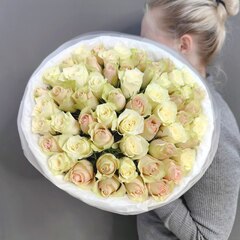 Букет из 55 роз (Кения 40 см)