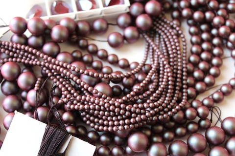 Жемчуг 6 мм Сваровски Iridescent Red