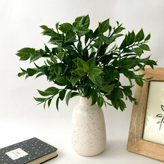 Искусственная зелень декоративная, букет 5 веток, 36 см, цвет Темно-зеленый, набор 1 букет