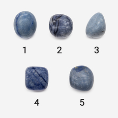 Камни натурального содалита, 32,5-38*30-34мм