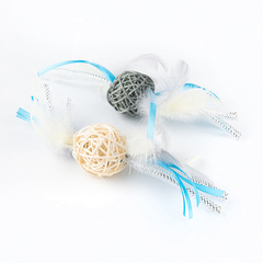 Petpark игрушка для кошек Плетёные мячики с перьями 2 шт