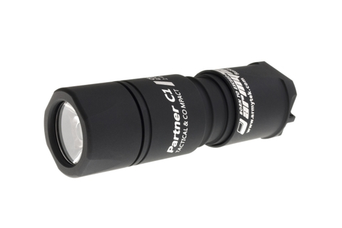 Фонарь светодиодный тактический Armytek Partner C1 v3, 740 лм, теплый свет, 1-CR123A