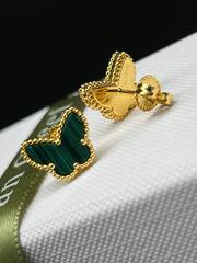 92241-sergi-trendy-babochki-iz-serebra-v-limonnoj-pozolote-s-malahitom