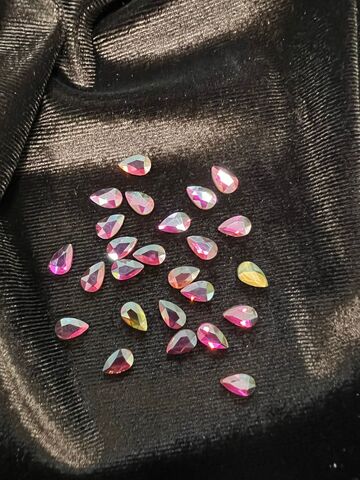 Стеклянные стразы  (5,5*8мм) 25шт, цвет галография с фиолетовым