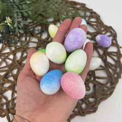 Яйцо разноцветное из пенопласта, с блестками, пасхальный декор, размер 3,5 см, набор 16-18 шт.