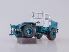 Tractor T-150K white-green 1:43 Start Scale Models (SSM)