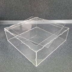 Фальшярус квадратный для торта, акрил, 20х20 см, h=10 см