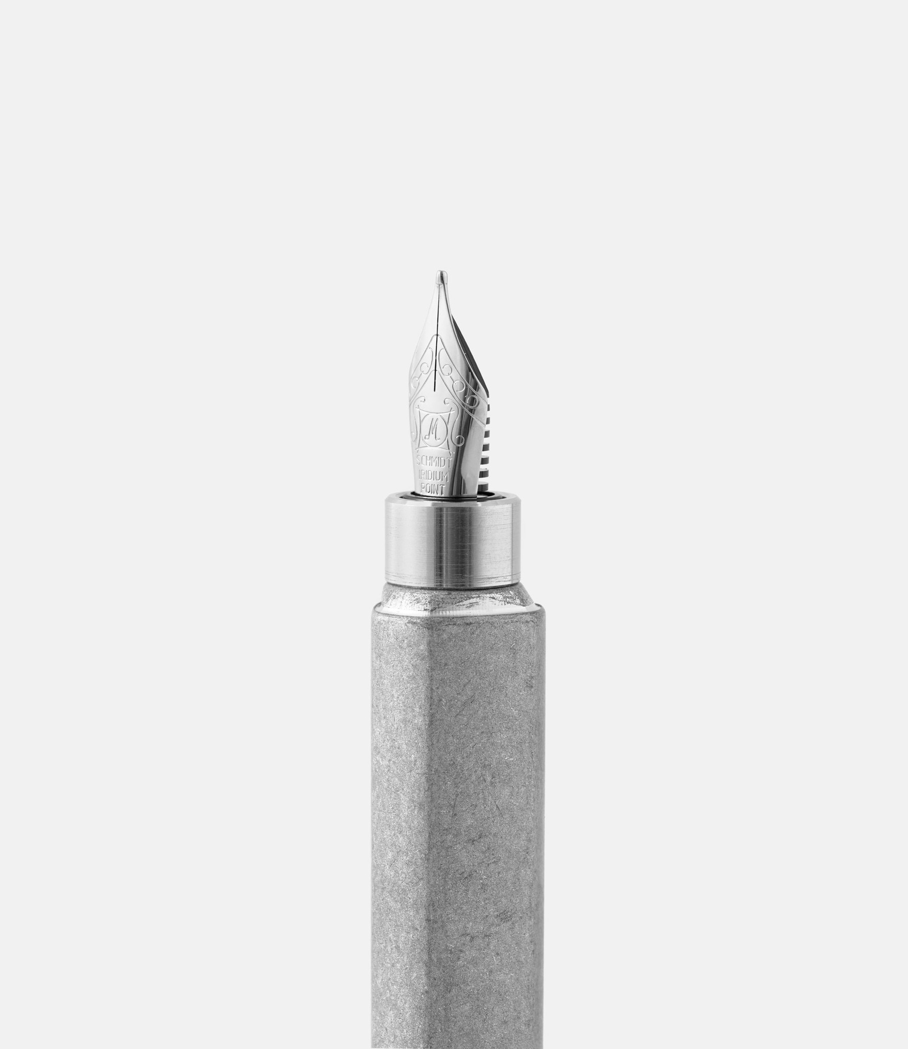 Before Breakfast Onigiri Fountain Pen Gunmetal Grey Raw — перьевая ручка