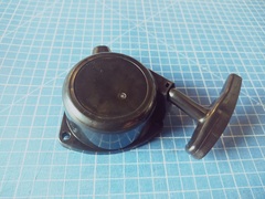 Стартер ручной UNITED PARTS для триммеров 26 куб.см., крепление 3 винта (90-0504)