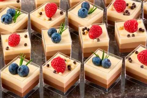 Сет муссовых пирожных &quot;Шоколадное трио&quot; в верринах, 24 шт.