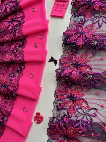 Вышивка на сетке фиолетовая/неон 24 см (правая)