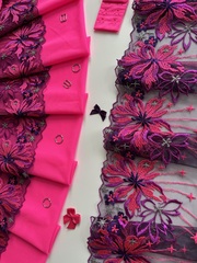 Вышивка на сетке фиолетовая/неон 24 см (правая)