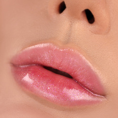 Блеск для губ Shine bright тон  3 Морганит СП