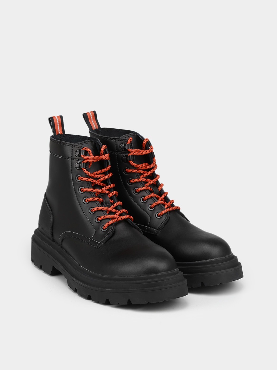 Ботинки мужские ARMANI EXCHANGE, XUM005-XV500-00002 - купить по выгоднойцене