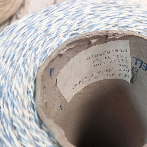 Смесовка с ангорой (15%) и кашемиром (5%) NEW MILL / LOOCK COLORATO 480 белый с голубым, мулине