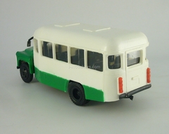 KAVZ-3270 Bus white-green Kompanion 1:43