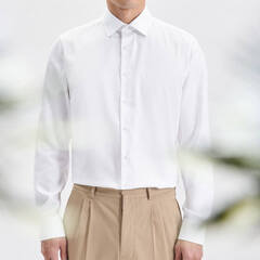 Сорочка мужская Seidensticker Shaped Fit 01.253730-01 белая из лёгкой фактурной ткани