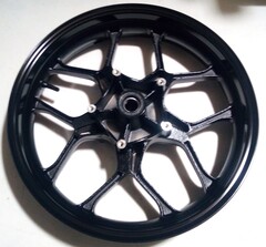 Передний колёсный диск Arashi для Yamaha YZF-R1 2015-2017 черный