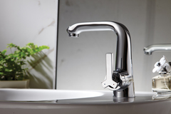 СМЕСИТЕЛЬ ДЛЯ КУХНИ С ВЫСОКИМ ПОВОРОТНЫМ ИЗЛИВОМ BRAVAT WATERFALL F773107C