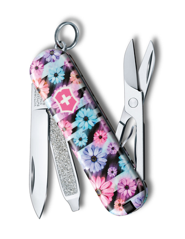 Нож-брелок Victorinox Classic LE 2021 