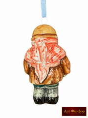 Елочная игрушка Девочка в шубке красная