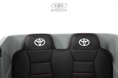 Toyota LAND CRUISER 300 4WD L999LL  (лицензионная модель)