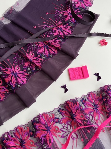 Вышивка на сетке фиолетовая/неон 24 см (правая)