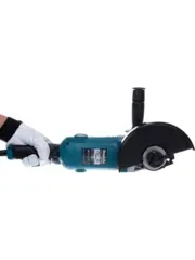 Угловая шлифовальная машина Makita GA7050