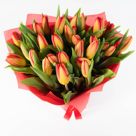 Букет 35 оранжевых тюльпанов
