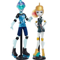 Гилл Веббер и Лагуна Блю. На роликах