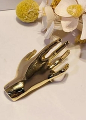 Стильная брошь РУКА (кисть) в стиле ZARA