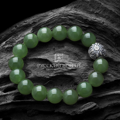 Браслет. Зелёный нефрит Бриле. Д 12мм.