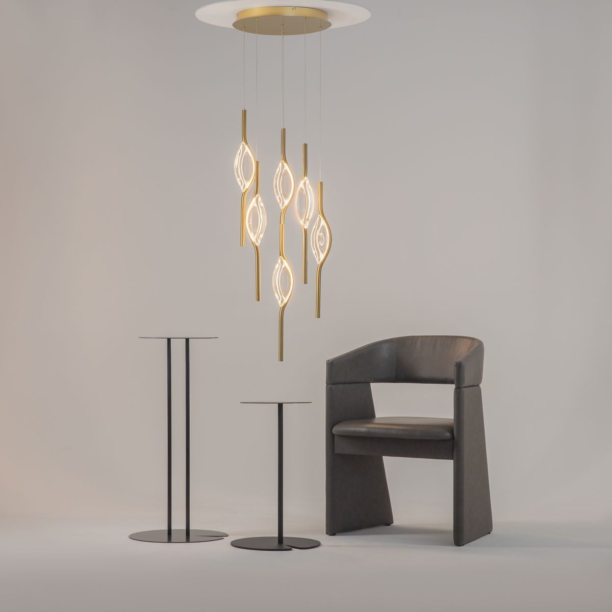 Подвесная светодиодная люстра Maytoni Foresight MOD347PL-L48BS3K