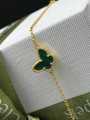 62402-braslet-trendy-iz-serebra-s-podveskoj-babochka-s-malahitom