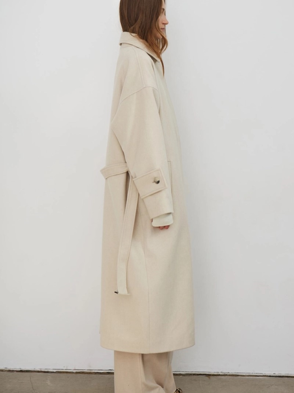 Пальто-плащ оверсайз женское, молочная елочка