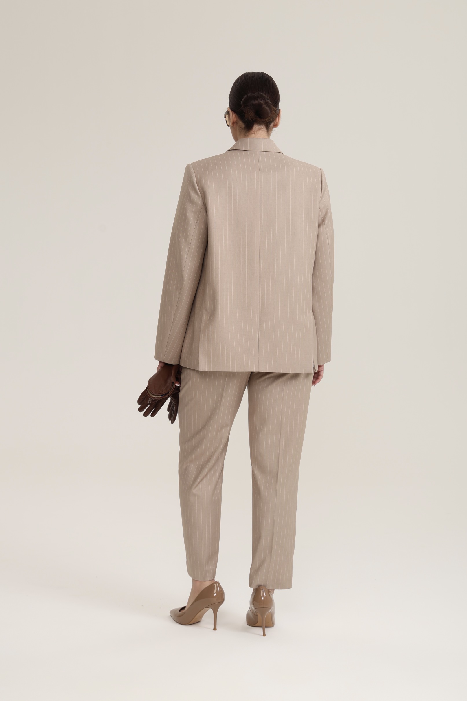 Жакет двубортный в полоску, мокко