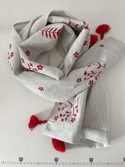 Шарф льняной комби. со штампами и кисточками 