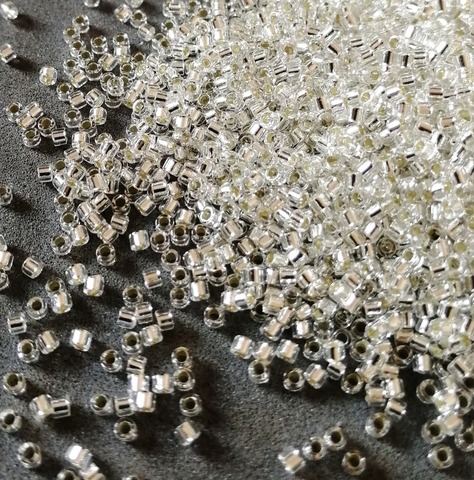 DB-0041 Бисер цилиндрический Миюки делика 11/0 /Miyuki delica 11/0 Silverlined Crystal
