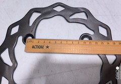 Диск для KAWASAKI NINJA 250 R / EX250J 250 08-12 г.в. / Z 300 / SL / ABS 300 15-18 г.в./задний / тормозной/ и другие / ARASHI