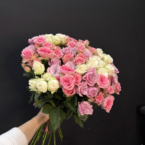 Монобукет из 21 кустовой розы