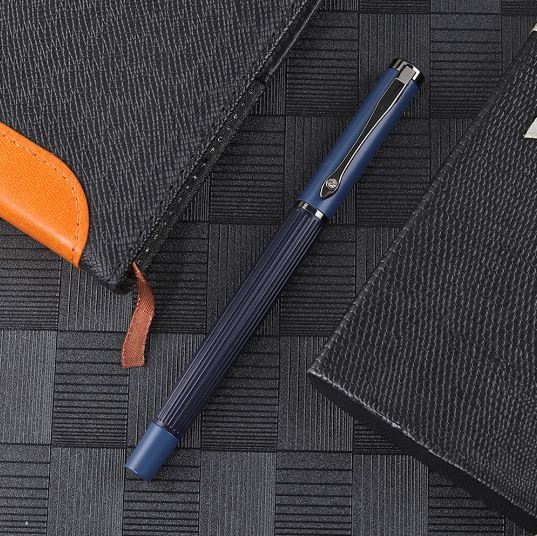 Перьевая ручка без бренда, Китай. Корпус металл, перо F (0.5-0.6 мм), заправка поршень. Sale 1200! New!!!