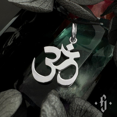 Подвеска "Om" - Белое золото