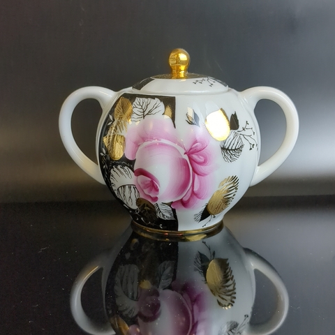 Сахарница фарфоровая ЛФЗ из сервиза "Роза в вечернем саду", роспись, золочение, винтаж СССР 1970-1986 гг