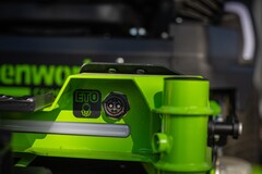 Райдер садовый ZTC152 82V (152 см) Zero Turn аккумуляторный c нулевым радиусом разворота, с АКБ 304 Ач / 24 кВтч