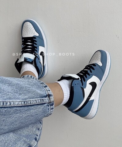 Nike Air Jordan 1 Mid