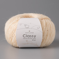 Classy, пряжа с люрексом и пайетками, шелк-5%, мериносовая шерсть-20%, нейлон-30%, норка-45%, 50 гр, 240 м, кремовый